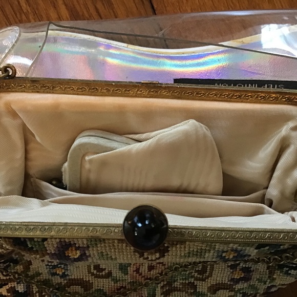 Circa 1920 Petite Point Purse - Picture 5 of 8